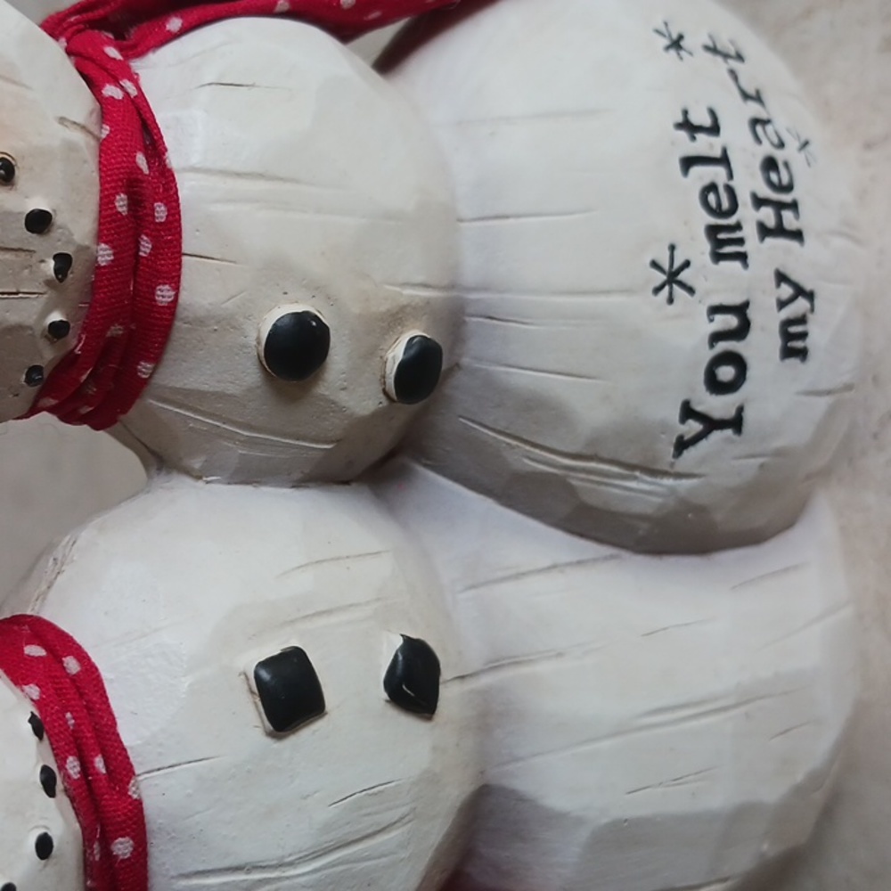 Vintage Snowman couple figurine/"carved wood" hand painted,, 5 1/2" tall..New. - Picture 11 of 12